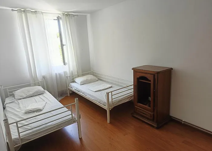 Apartman With Terrace And Parking *